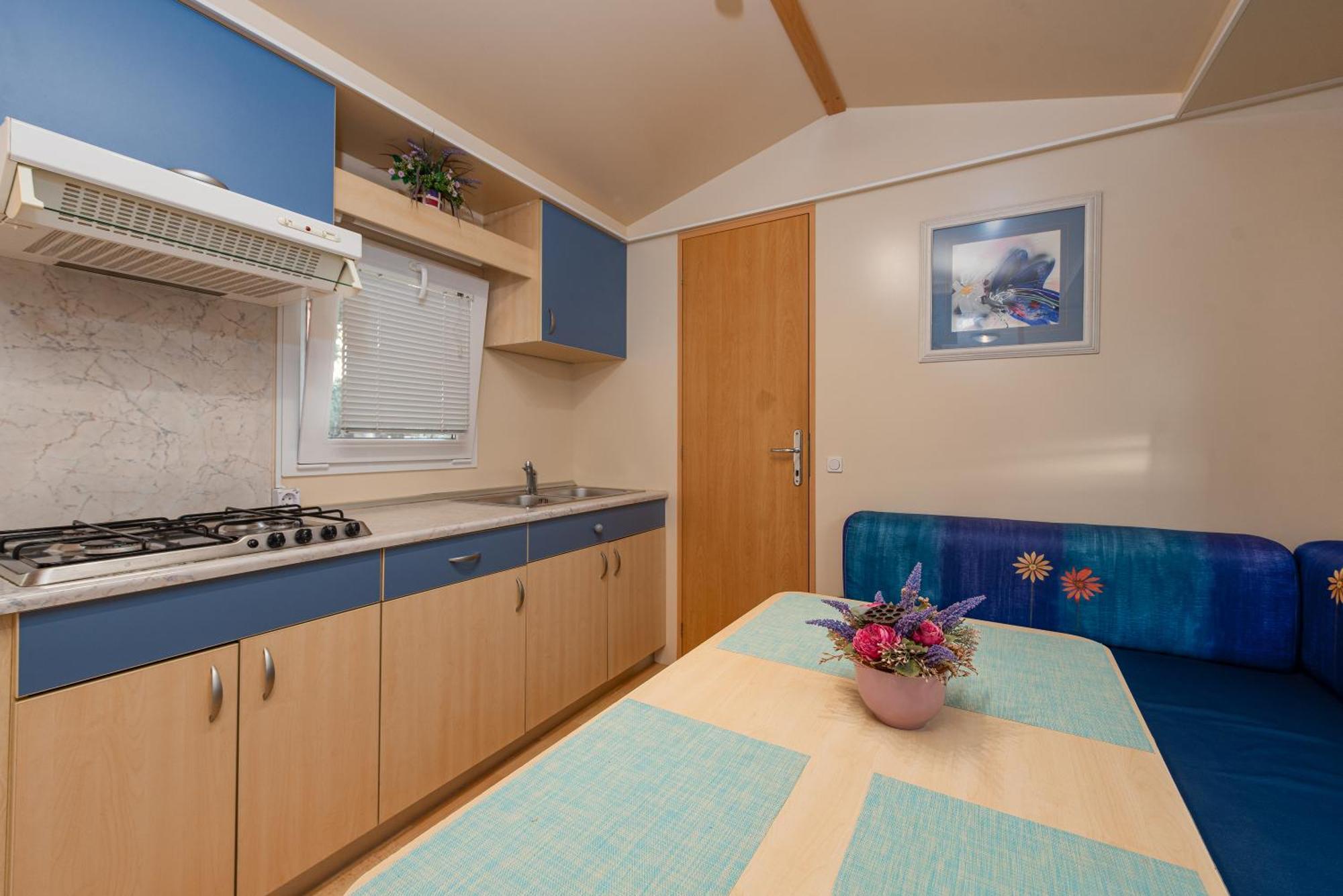 Camp Mrkva Mobile Homes With Pool Sukošan Habitación foto