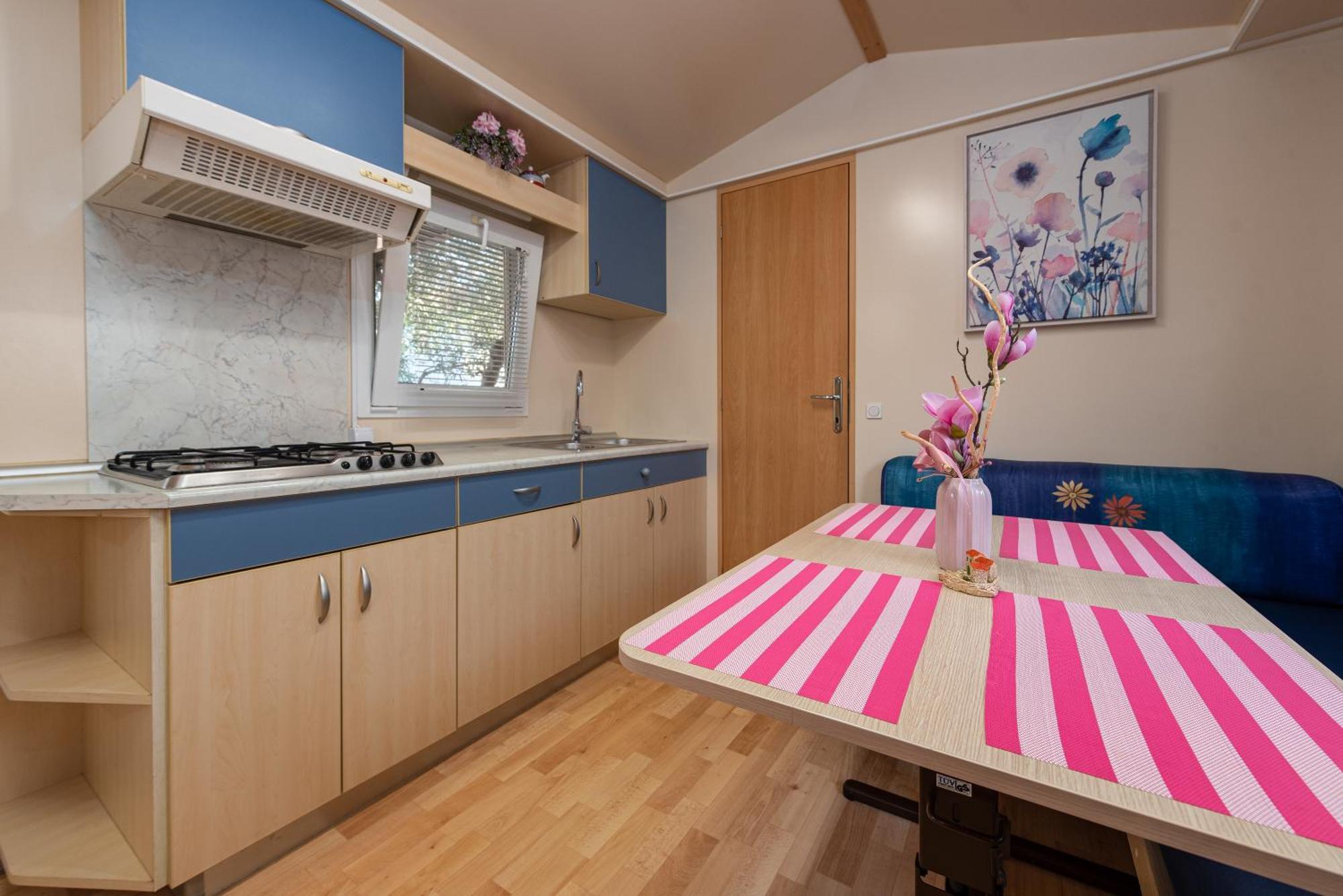 Camp Mrkva Mobile Homes With Pool Sukošan Habitación foto